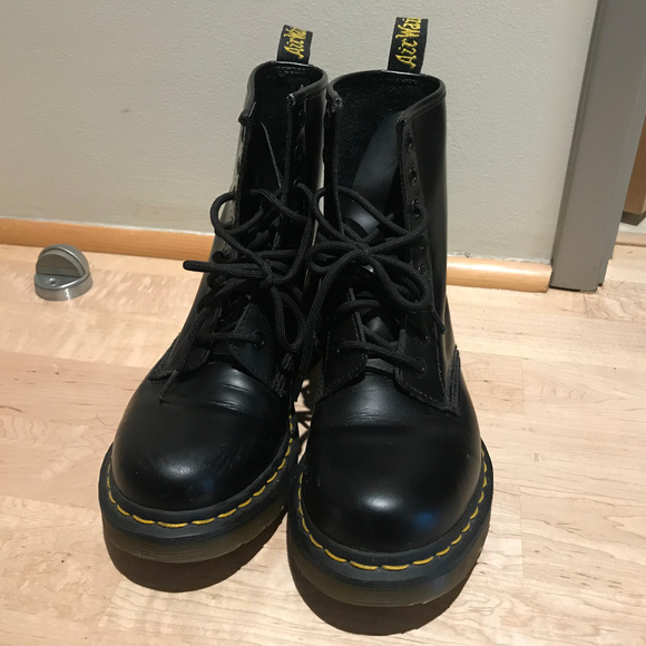 dr martens 1460 smooth black womens size 7